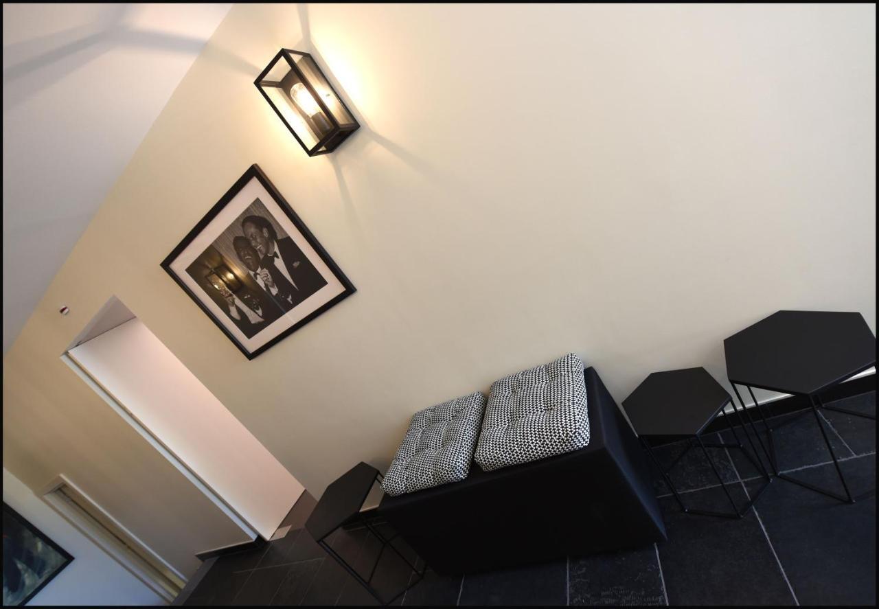 Le 24 Hotel